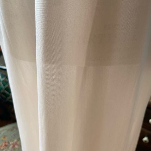 Vintage Contessa peach nylon nightgown with lace scoop neck size M - Picture 11 of 13